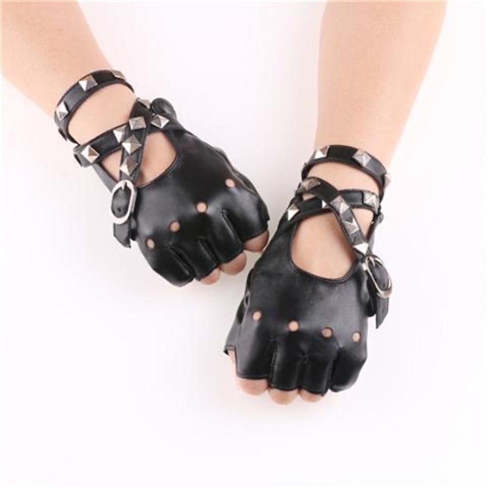 قفازات من الجلد الصناعي للقياد - مراجعة Leather Driving Glove وسعره